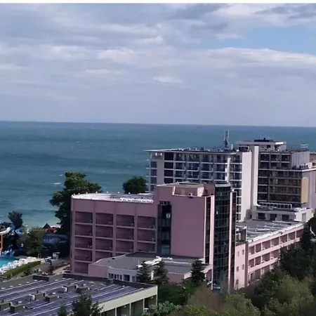 Апартамент Bendita Mare Ocean View